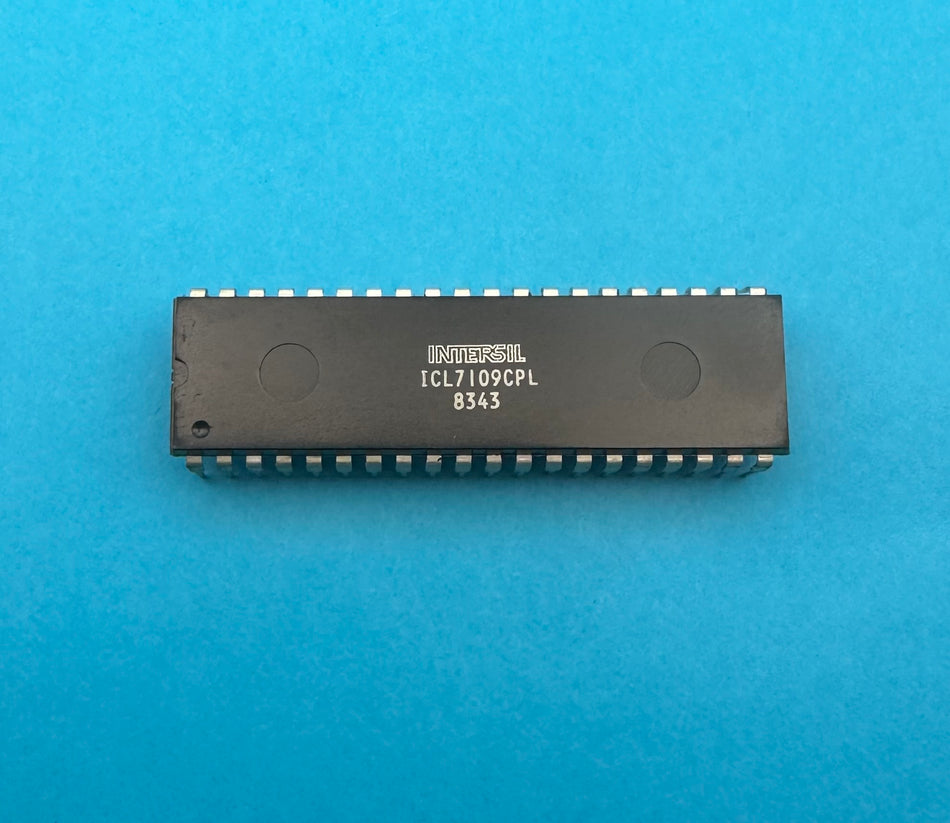 ICL7109CPL NEW IC