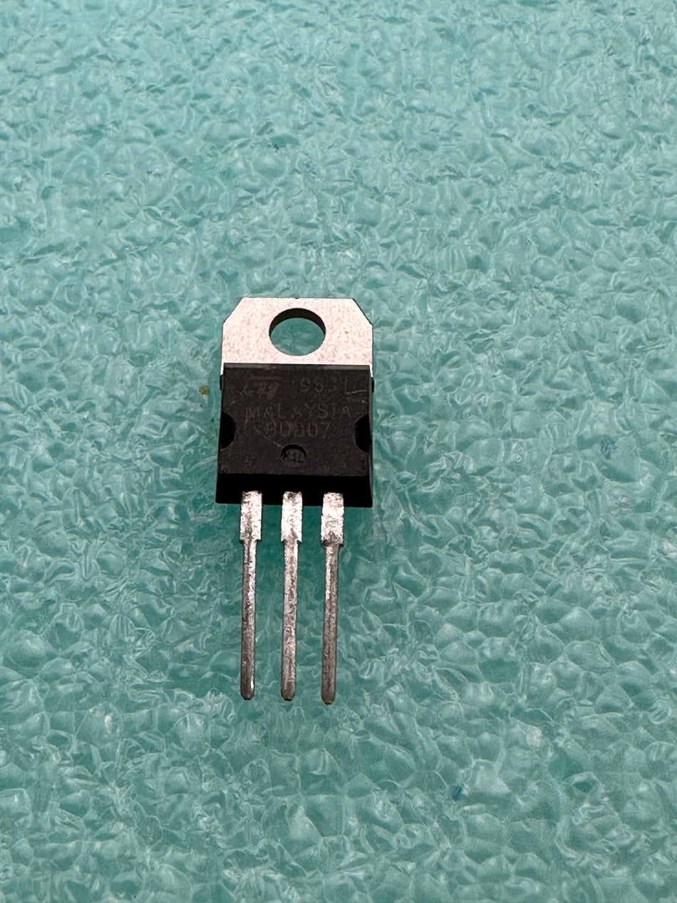 BU807 STM NEW ORIGINAL TRANSISTOR
