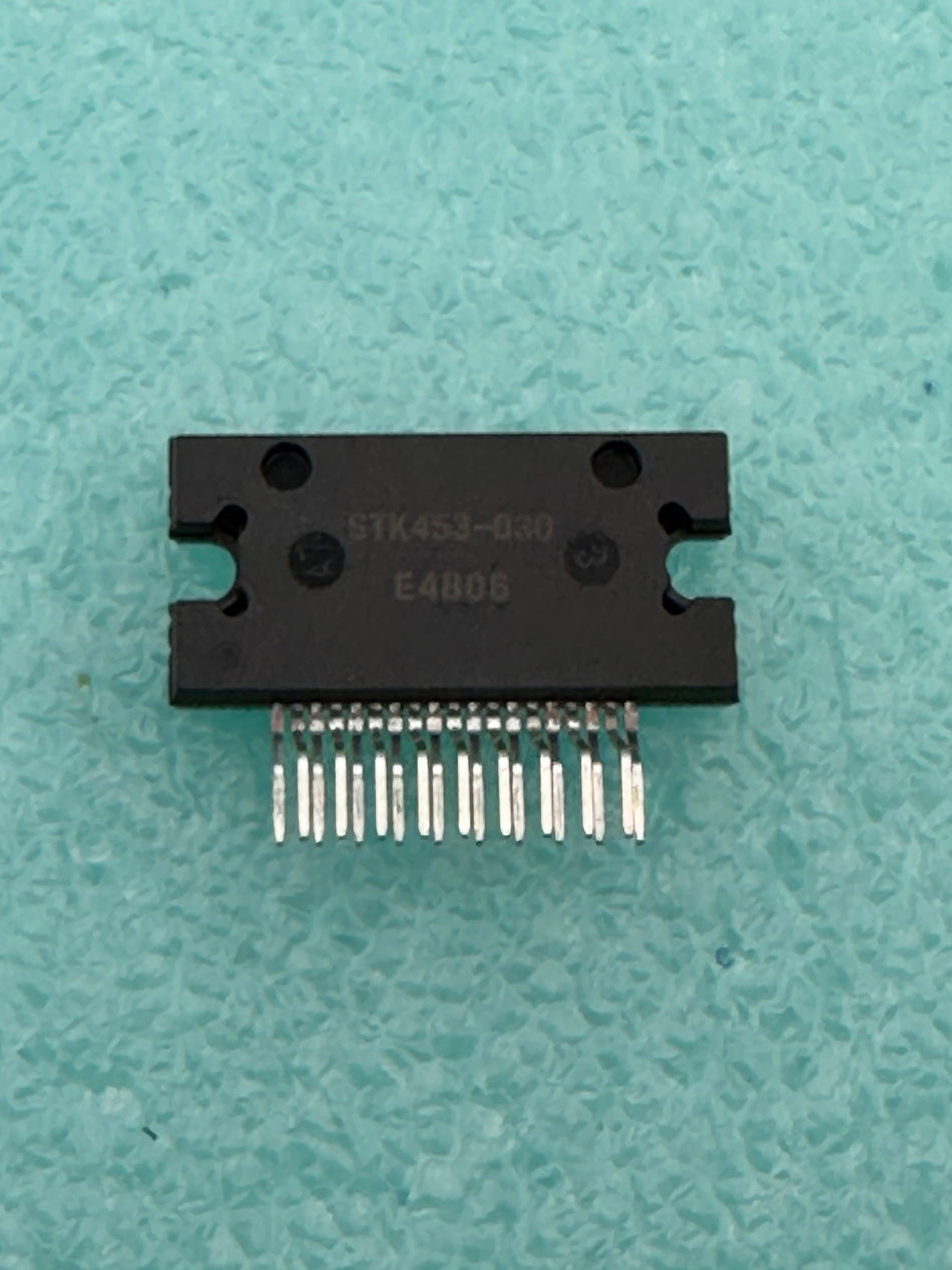 STK453-030 IC