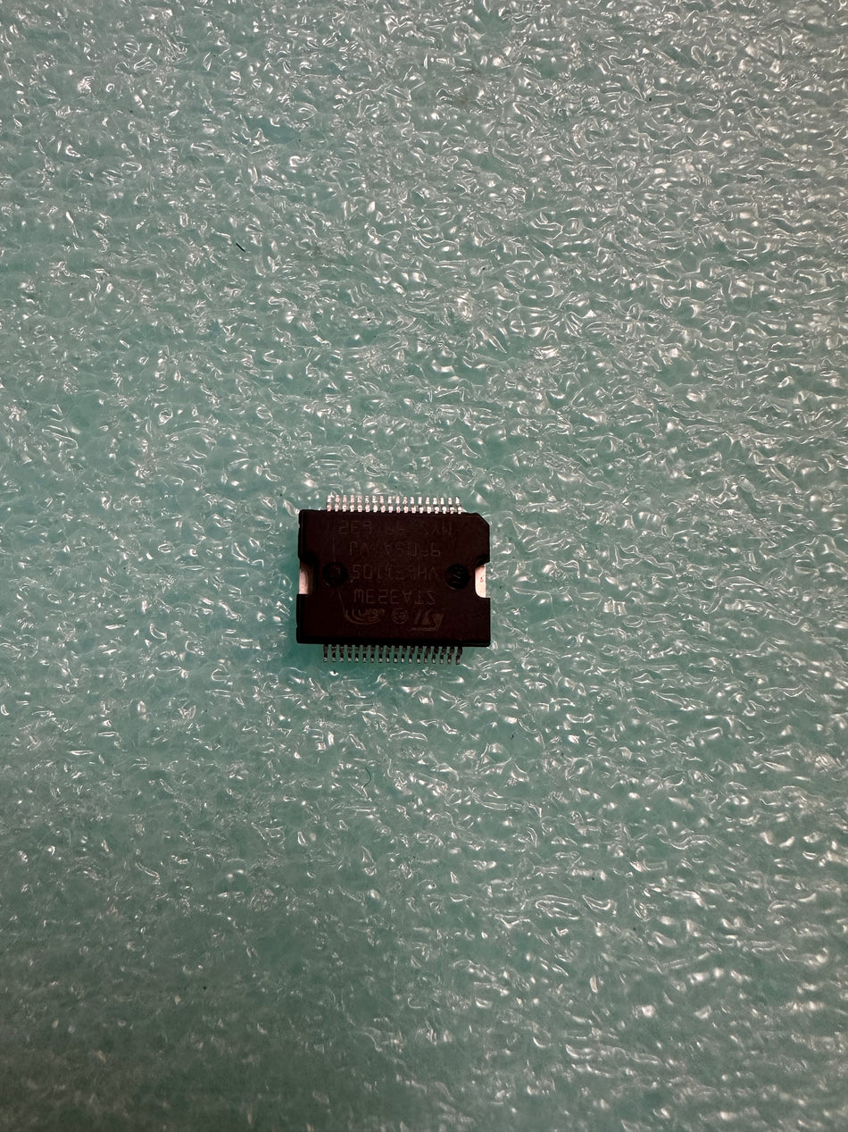 STA323W SURFACE MOUNT IC