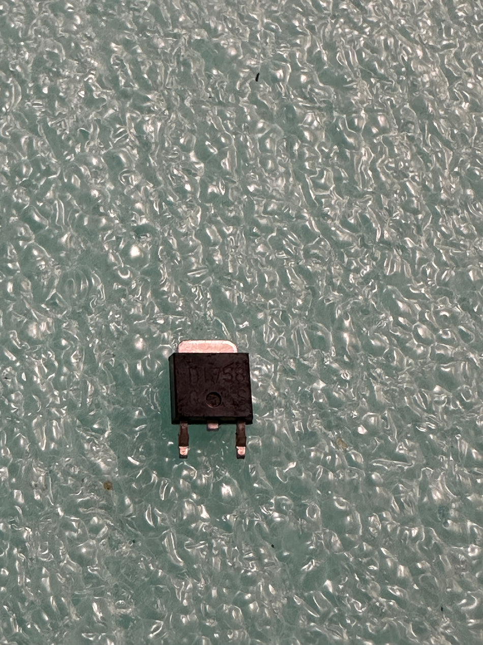 2SD1758 SURFACE MOUNT TRANSISTOR