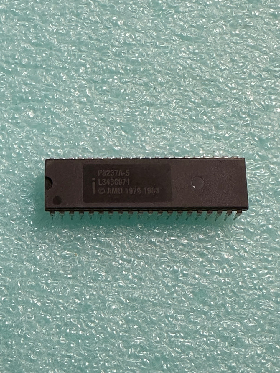 P8237A-5 INTEL IC
