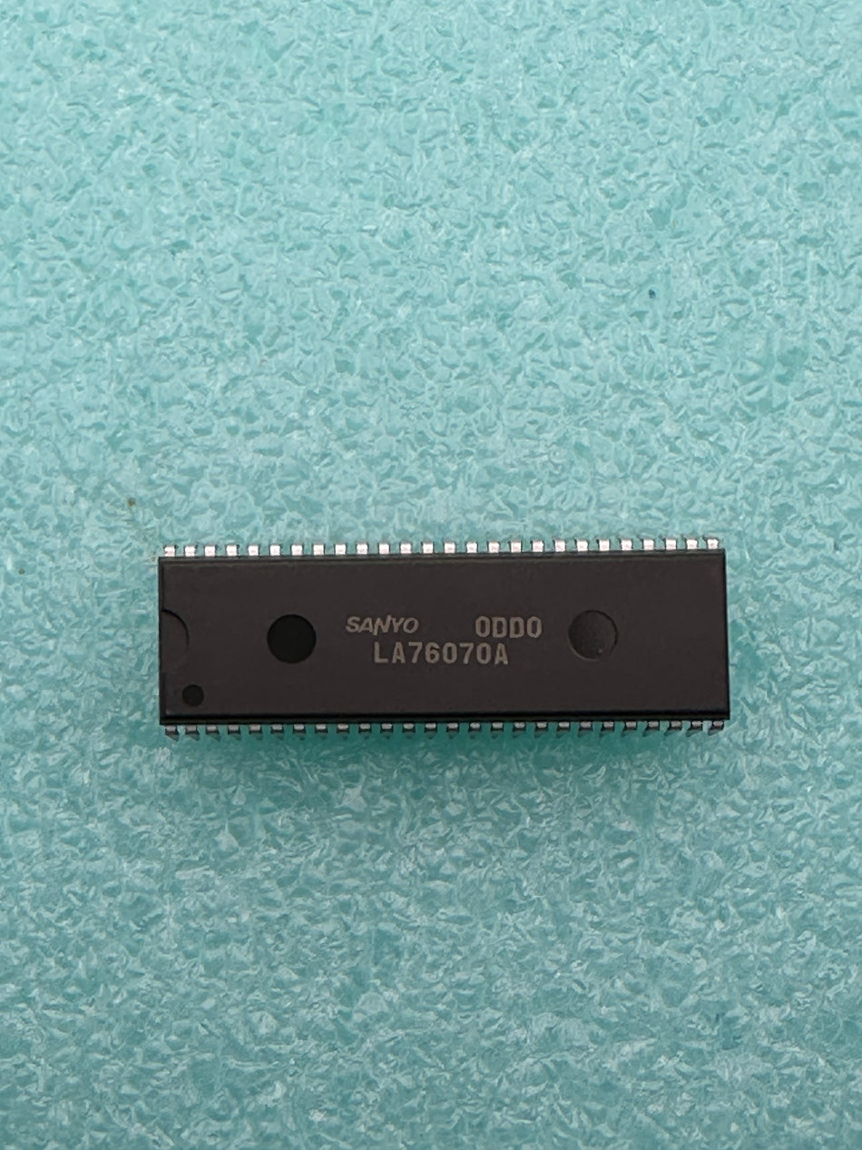 LA76070 SANYO IC