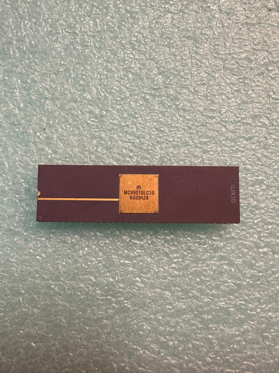 MC68010LC10 MPTOROLA ORIGINAL IC