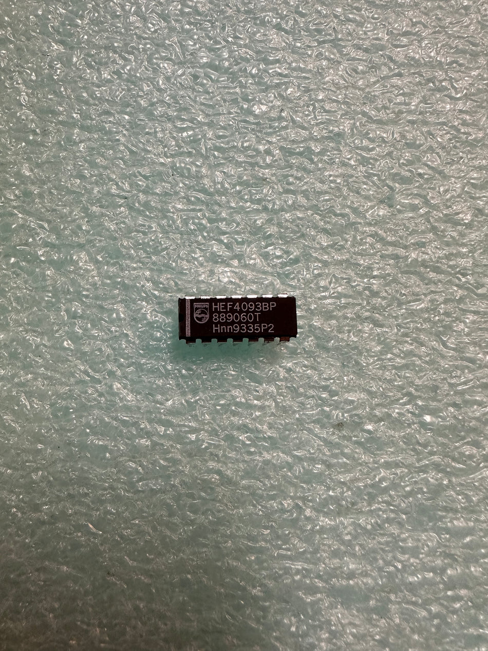 HEF4093, 4093, PHILIPS NEW IC