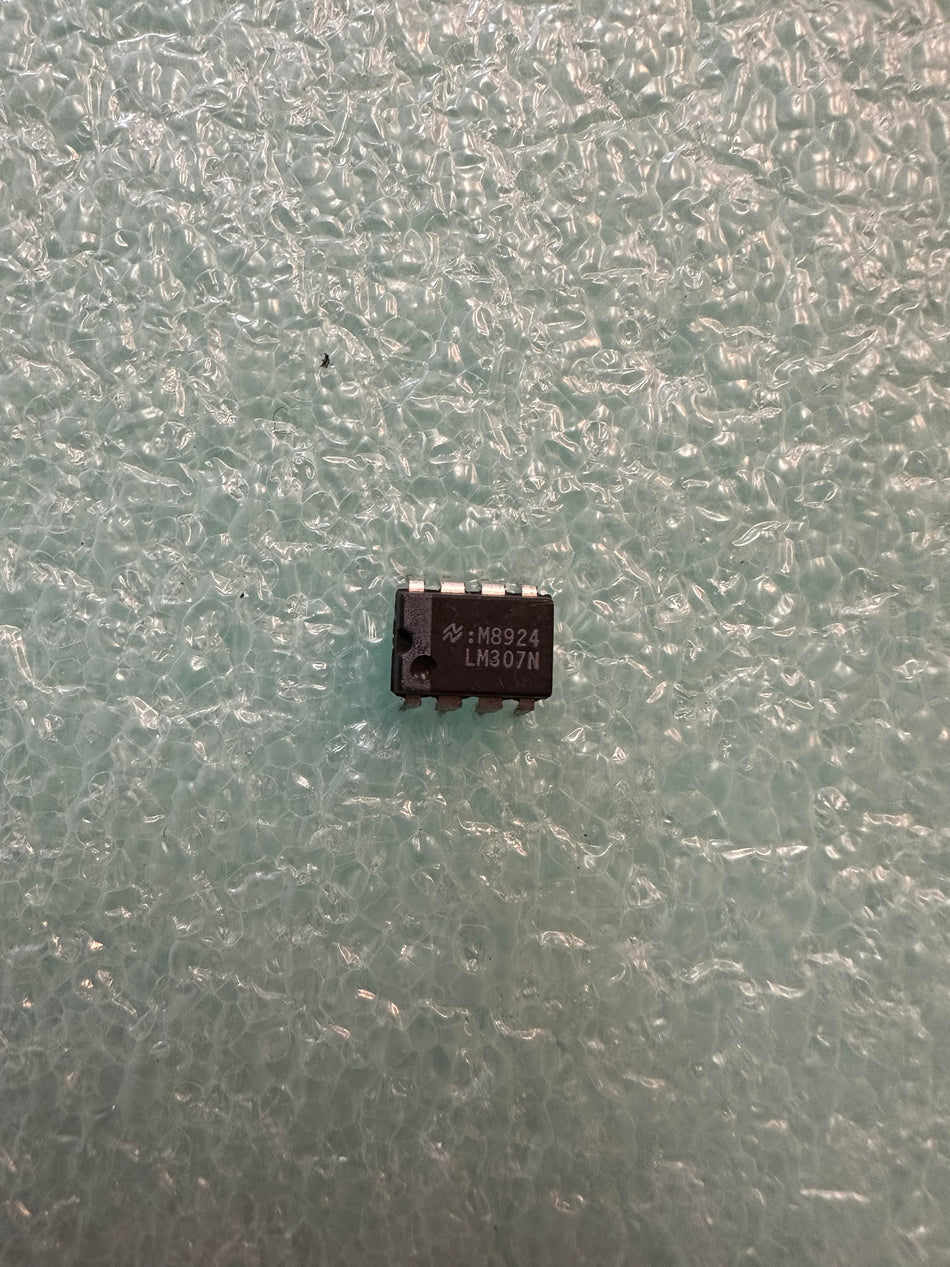 LM307N 8 PIN IC