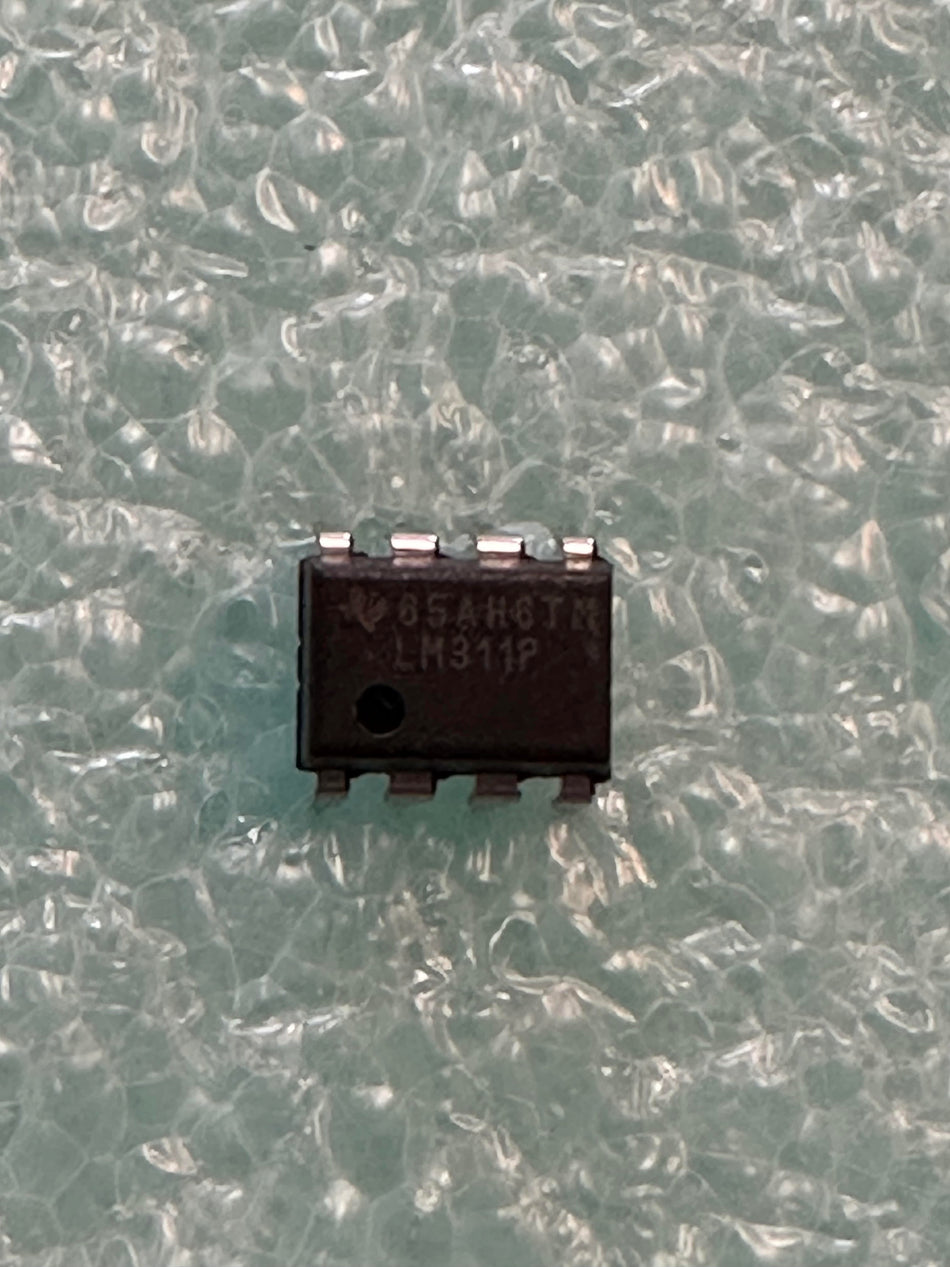 LM311P 8 PIN IC